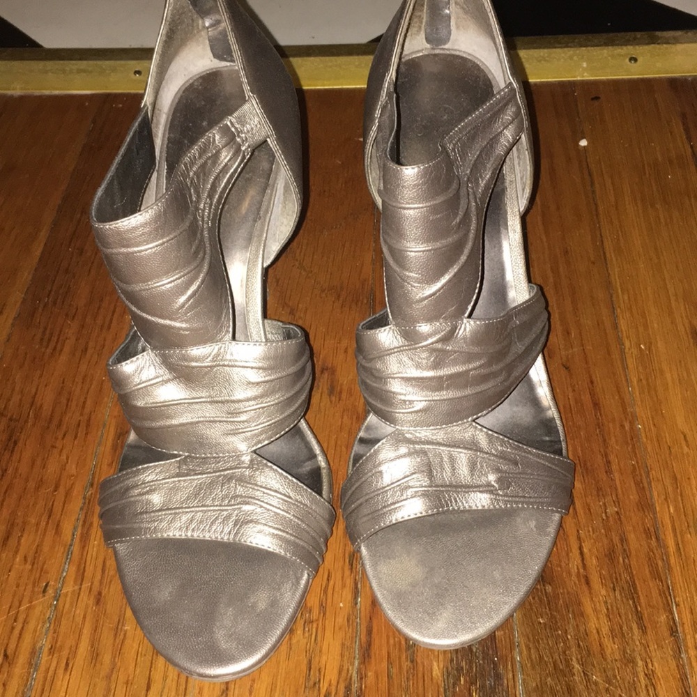Silver guess heeled sandals