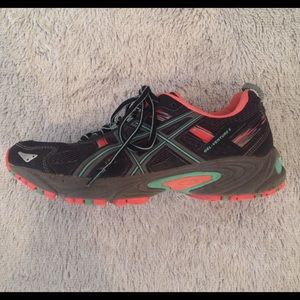 Asics Ventura 5 size 8