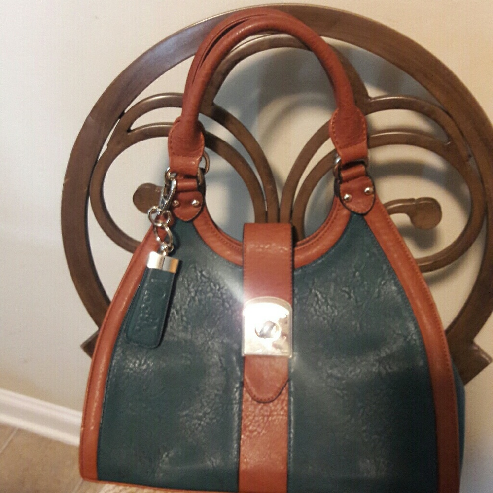 Noelle Purse