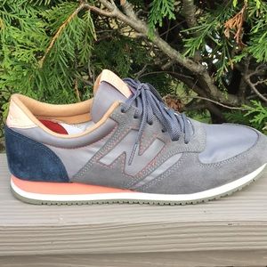 Men's Athletic Shoes