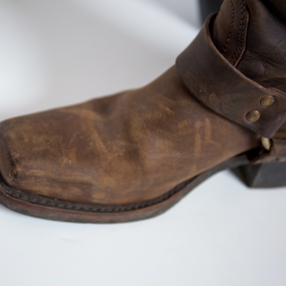 🆕Frye Coffee Leather Harness Boots - Picture 6 of 8