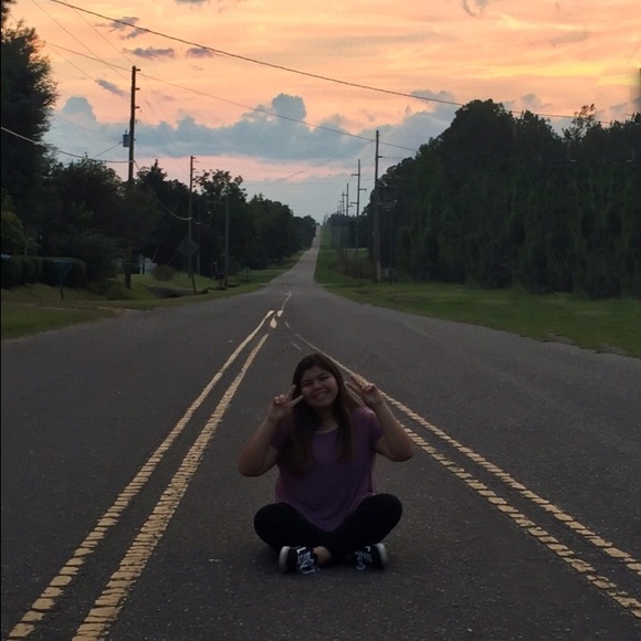 Meet your Posher, Yadira - Picture 1 of 1