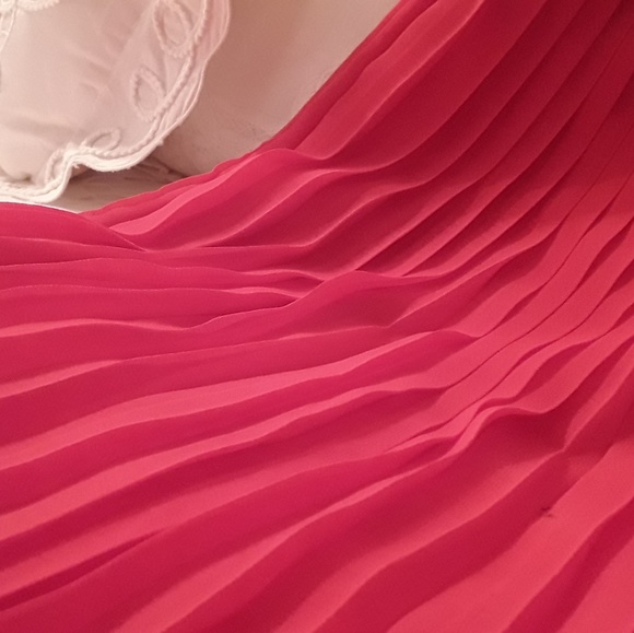 BEAUTIFUL CORAL LINED PLEATED DRESS BY LUSH S - Picture 8 of 8