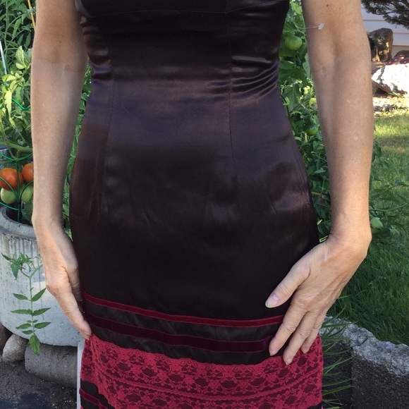 โ๏ธ MOSCHINO Satin & Lace Burgundy BOHEMIAN Slip DRESS  Sz 4 ๐ - Picture 7 of 14