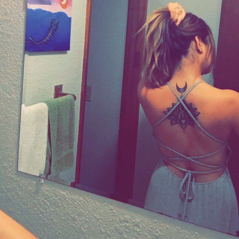 Round Neck Strappy Back Dress
