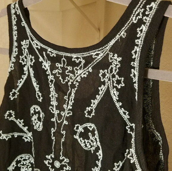 Forever 21 Open Back Tank Top - Picture 1 of 3