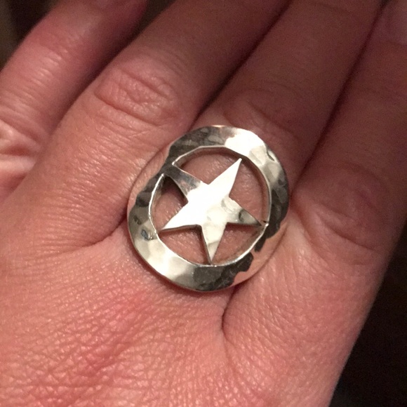 Sterling silver NWOT Star ring - Picture 1 of 3
