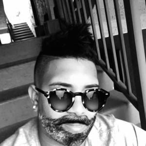 Meet your Posher, Adrian