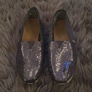 Sequin toms