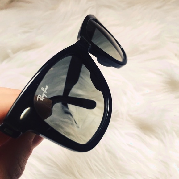 🚫SOLD🚫RayBan sunglasses - Picture 2 of 2