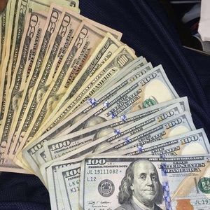 Meet your Posher, Charles