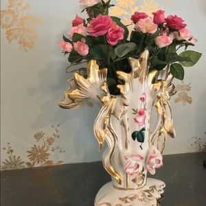 Meet your Posher, Sarajane