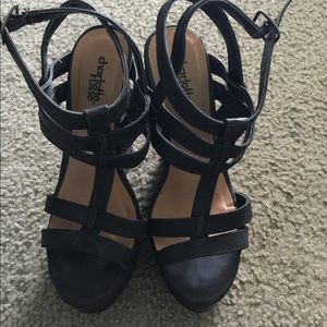 Black wedges