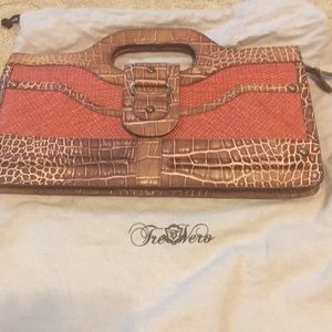 Tre Vero Large clutch
