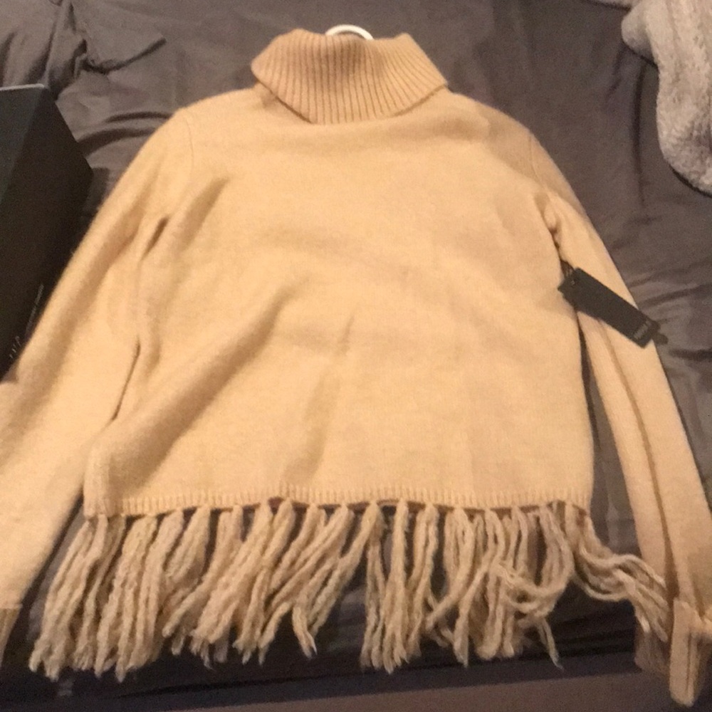 Sweater from forever 21