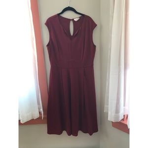 Size 1X Klaxons polyester and rayon dark red dress