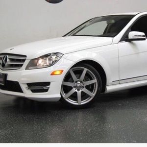 Meet your Posher, Diego