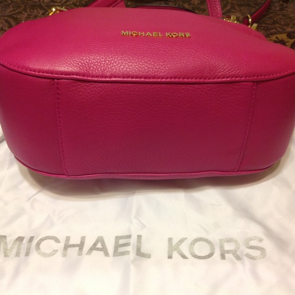 Michael Kors Authentic - Picture 5 of 8