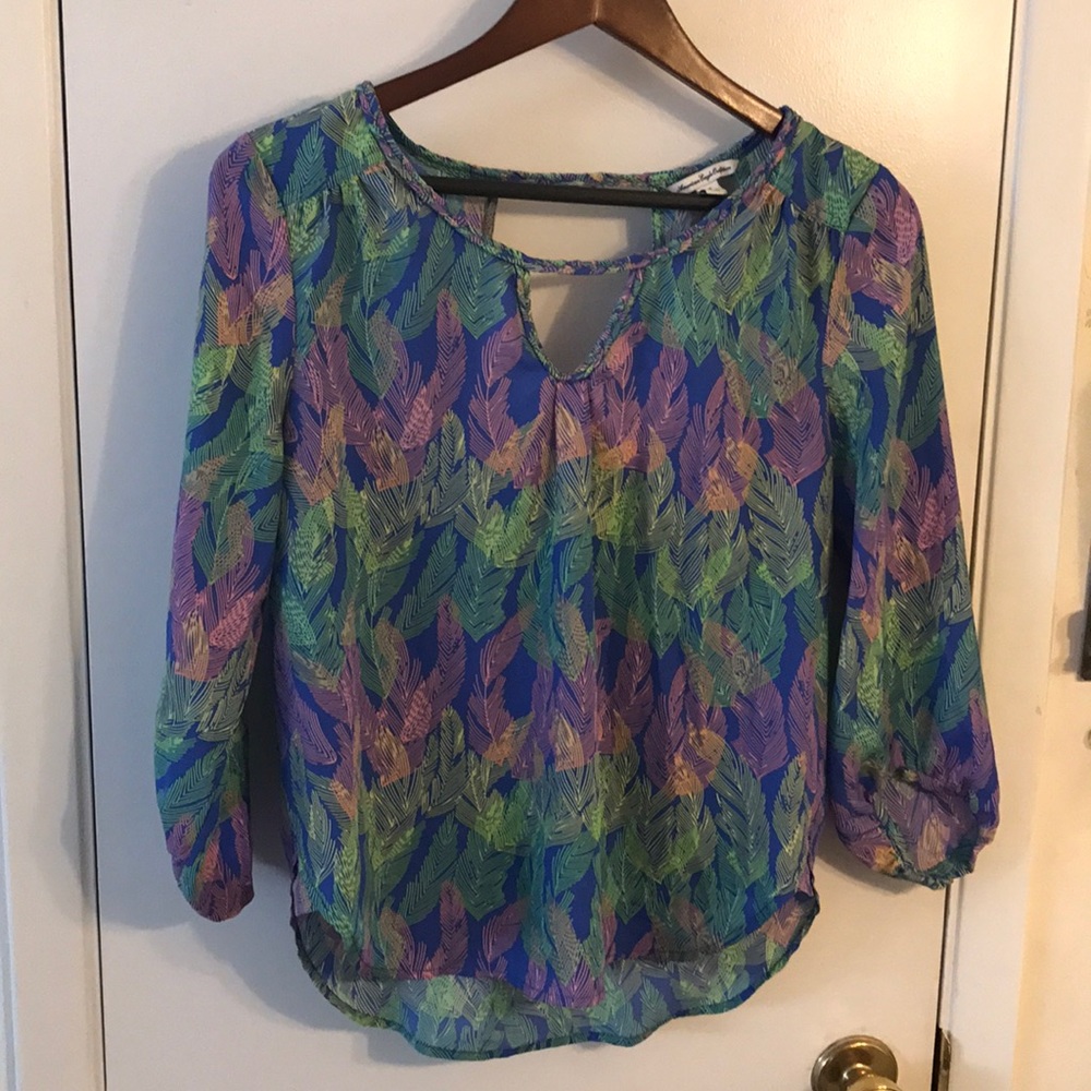 Colorful feather pattern blouse