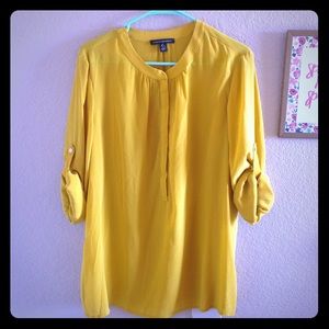 Banana Republic Mustard 3/4 Sleeve Blouse!