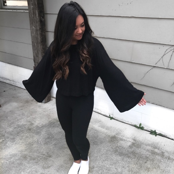 >>PERSONAL ITEM<< Avery Longsleeve Hoodie Knit Top - Picture 4 of 4