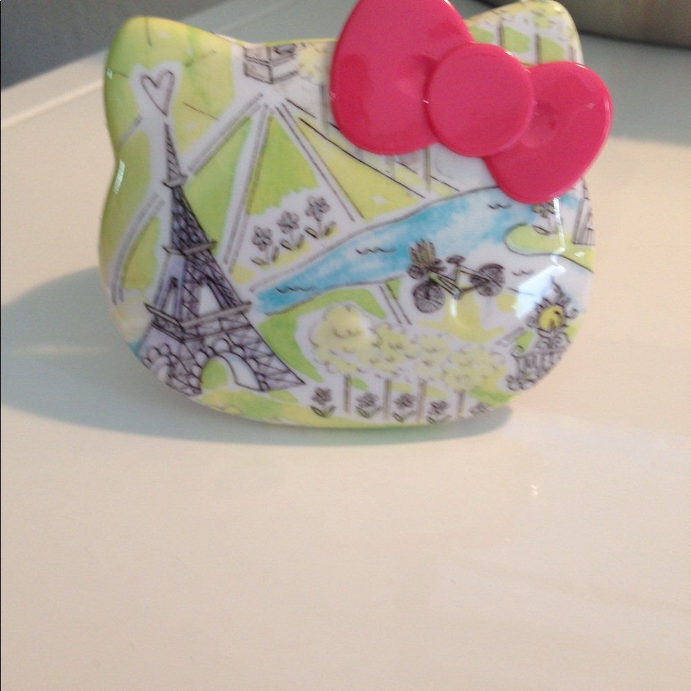 Hello Kitty mirror compact