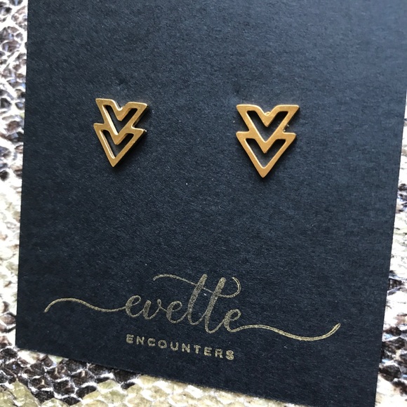 ⚡️LAST⚡️| 18K PLATED CHEVRON STUDS | - Picture 5 of 7