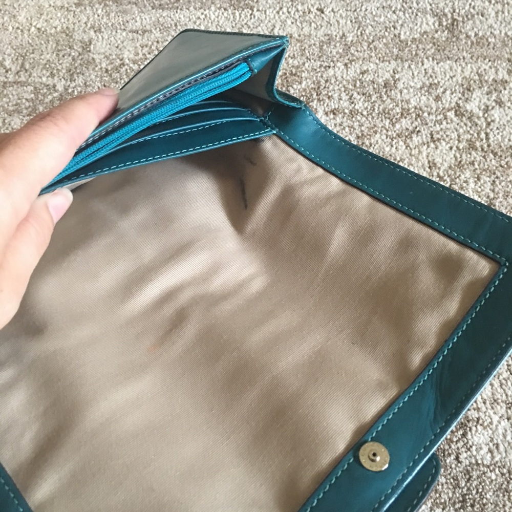 🛑SOLD LOCAL🛑Coach wristlet - Picture 6 of 6