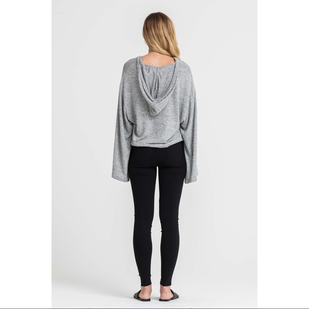 >>LAST<< Avery Longsleeve Hoodie Knit Top - Picture 3 of 3