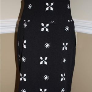 LuLaRoe Cassie skirt