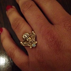 Women's Antique 14k Gold Opal Ring