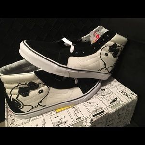 Peanuts Vans Snoopy Vans Sk8 Hi Vans