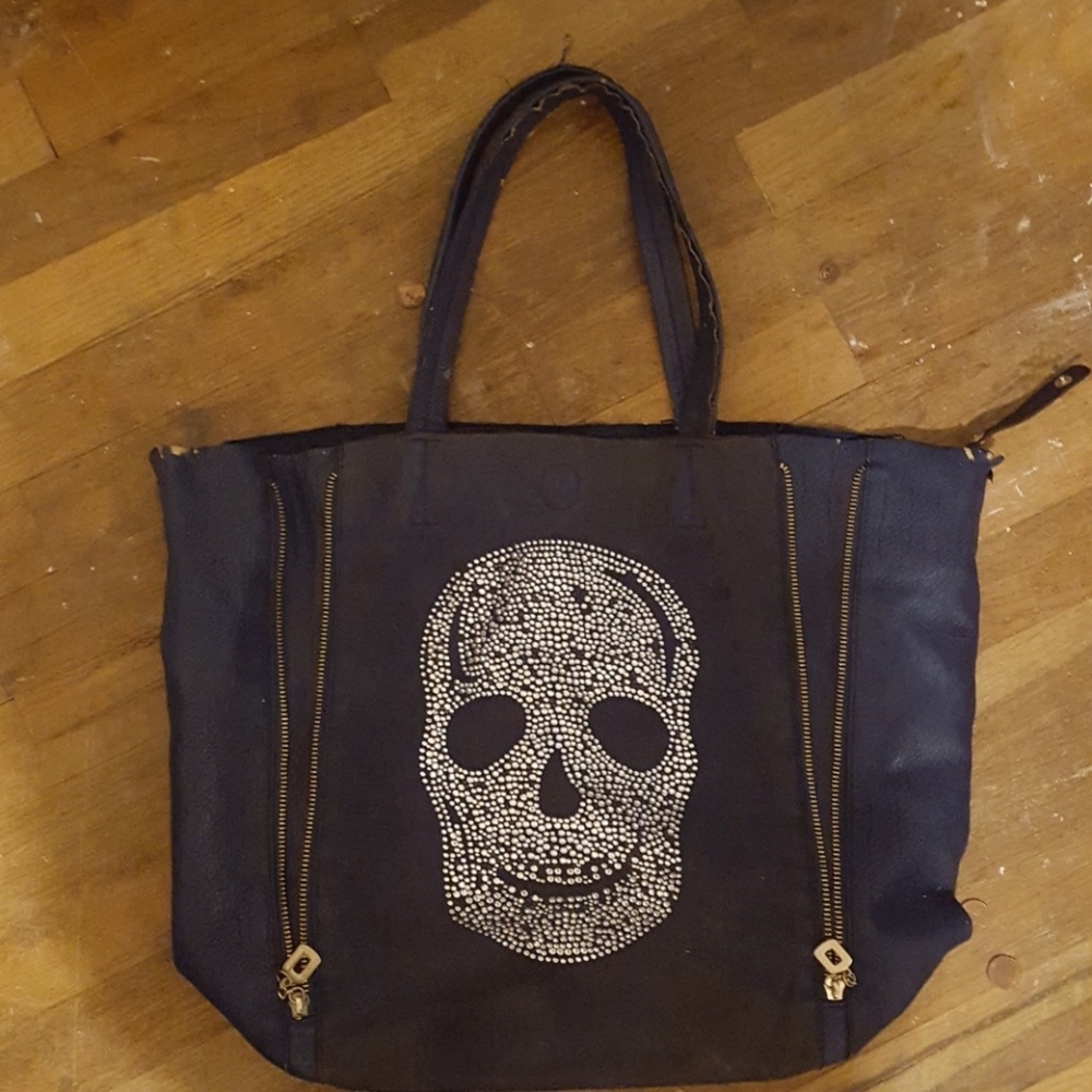 Skull purse