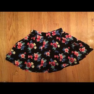 ADORABLE FLORAL SKATER SKIRT