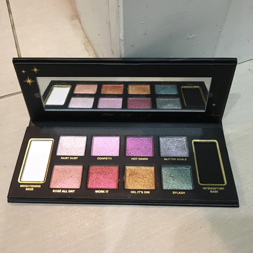 Too faced GLITTER BOMB eyeshadow pallet