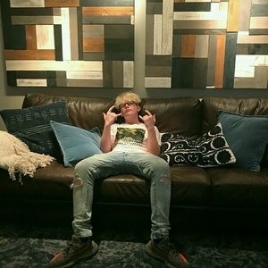 Meet your Posher, Anthony