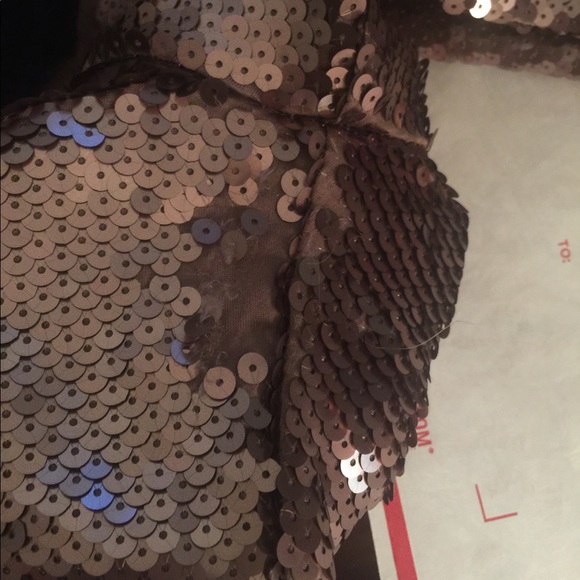 Sequins missing - Picture 2 of 2