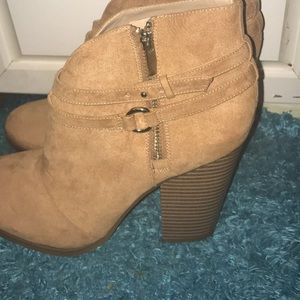 ✨JustFab Booties✨