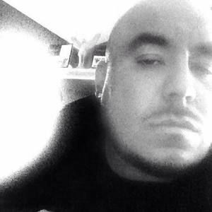 Meet your Posher, Javier