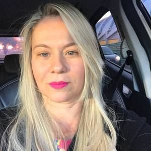 Meet your Posher, Ana cristina