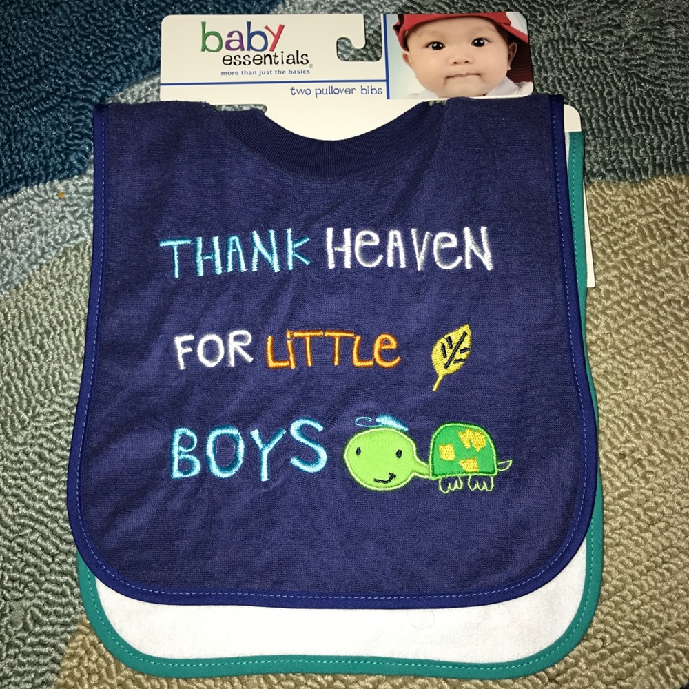 Baby Essentials 2 Pullover Bibs