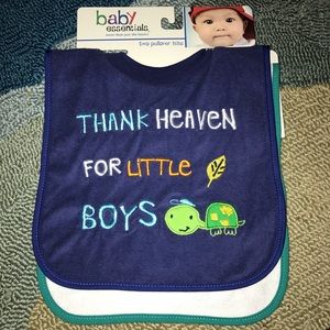 Baby Essentials 2 Pullover Bibs