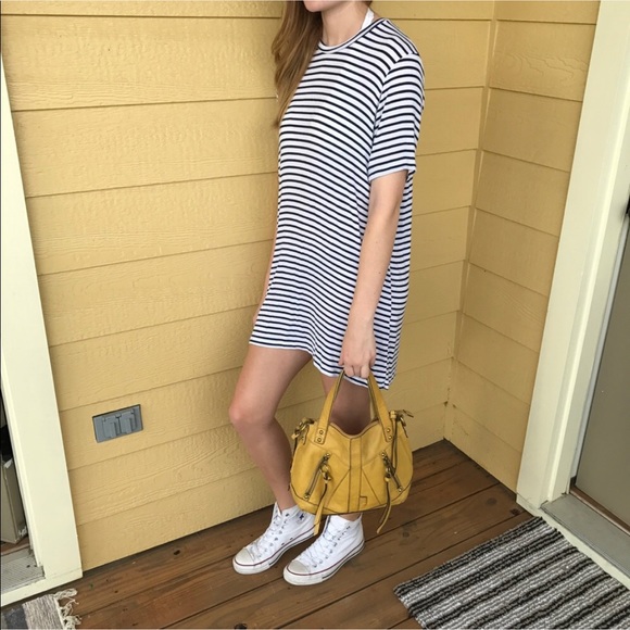 Brandy Melville striped tee dress - Picture 5 of 8