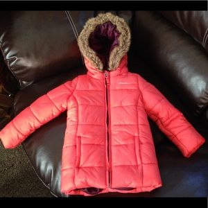 Toddler girls Eddie Bauer puffer jacket.