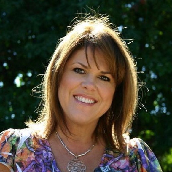 Meet your Posher, Shelly - Picture 1 of 1