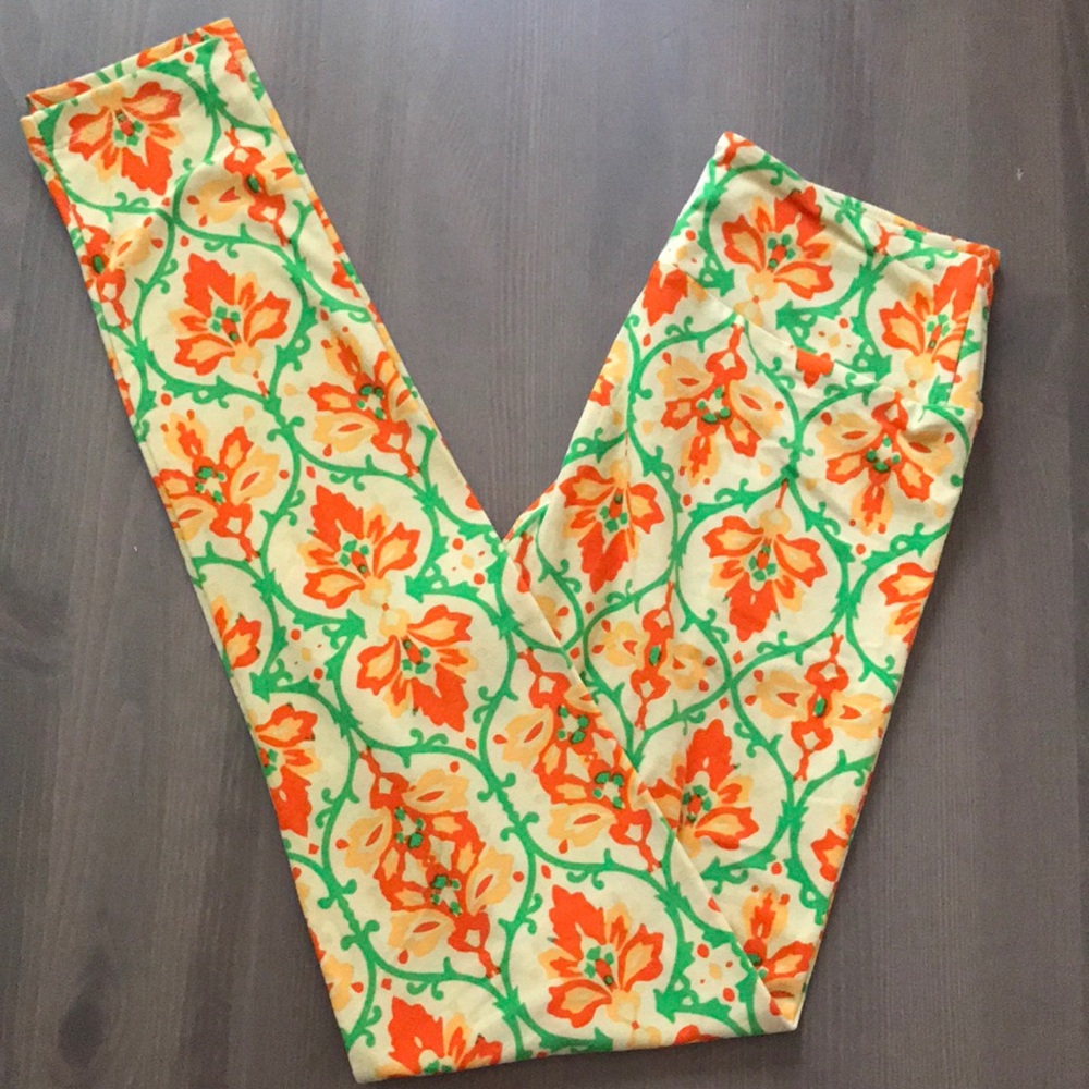 USED LulaRoe leggings OS