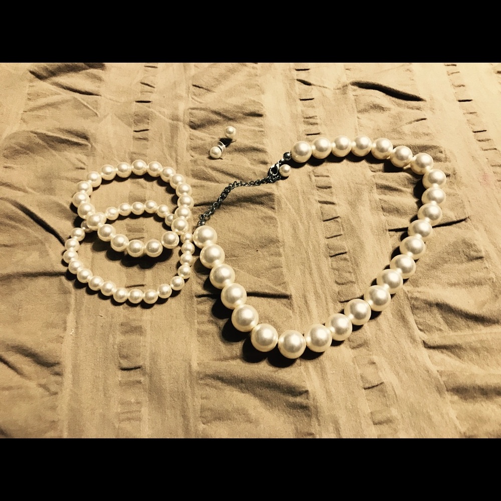 Pearl Jewelry Set!
