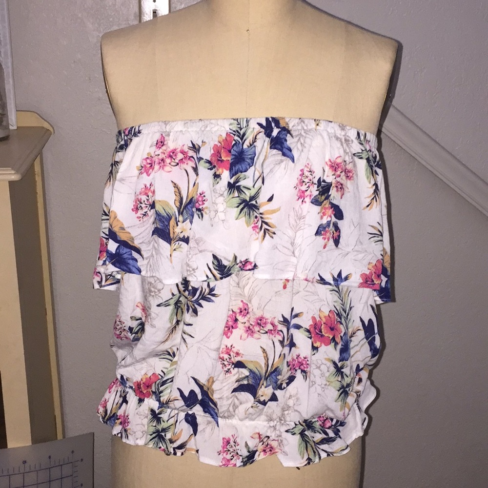 American Eagle off the shoulder top, size M