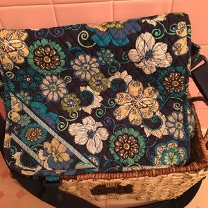Vera Bradley messenger bag