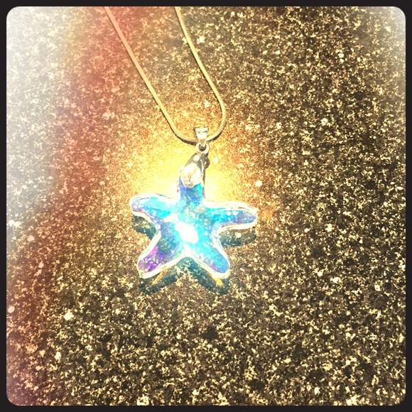 Glass/Crystal Star Charm Necklace - Picture 1 of 3
